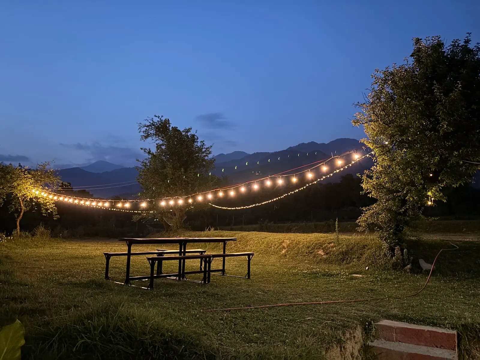 Pagdandi Stays cottage and mountain view