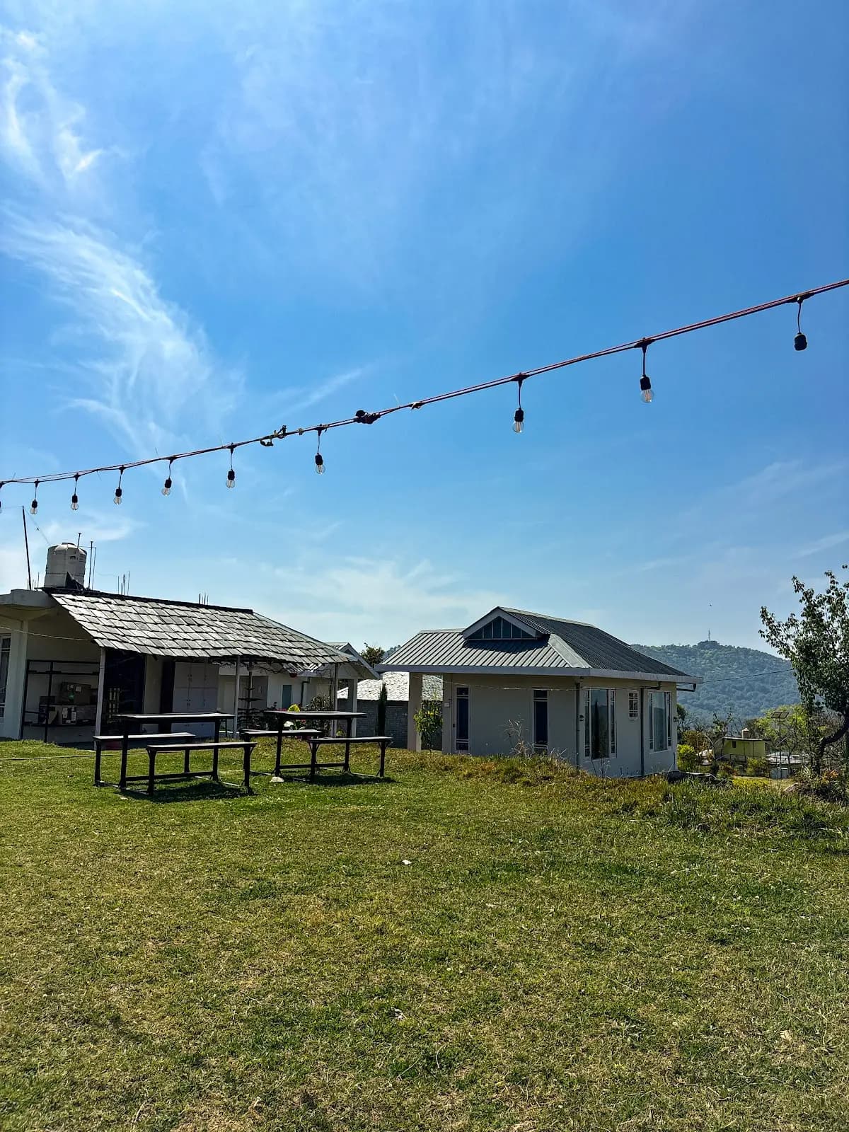 Pagdandi Stays garden and cottage setting