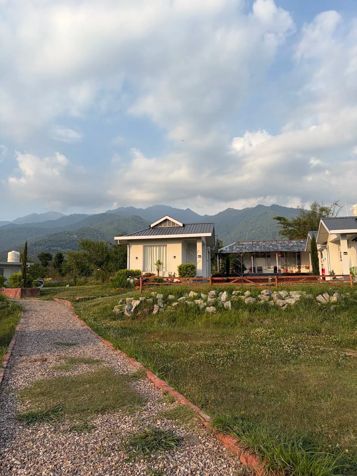 Pagdandi Stays mountain home detail